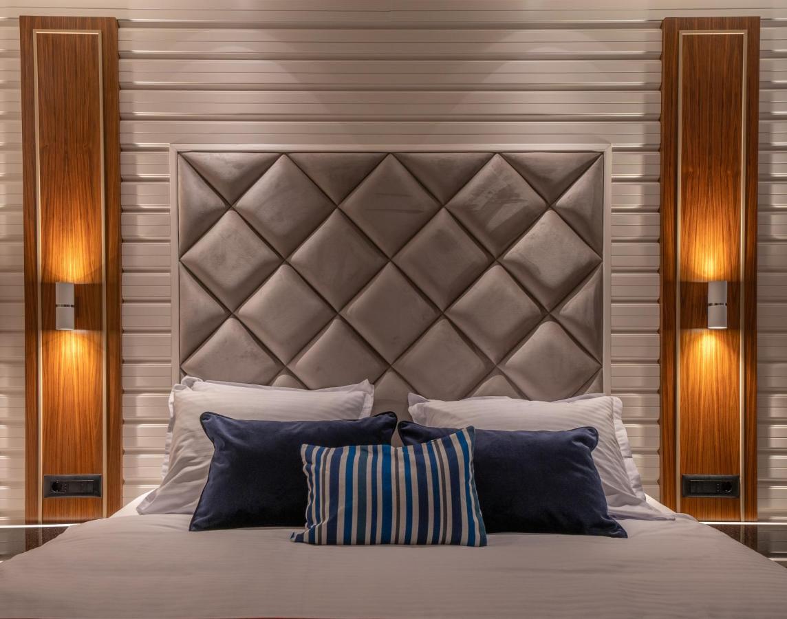 Boutique Hotel R Palazzo Котор Экстерьер фото